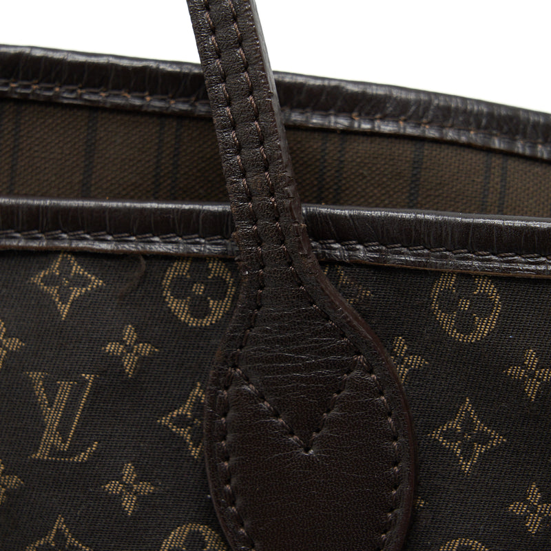 Louis Vuitton Neverfull with cracked corners. Before/Ater . Cracks
