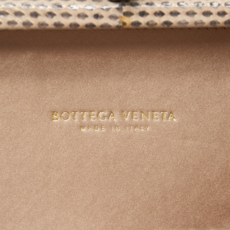 Bottega Veneta Stretch Knot Clutch Beige/ light brown
