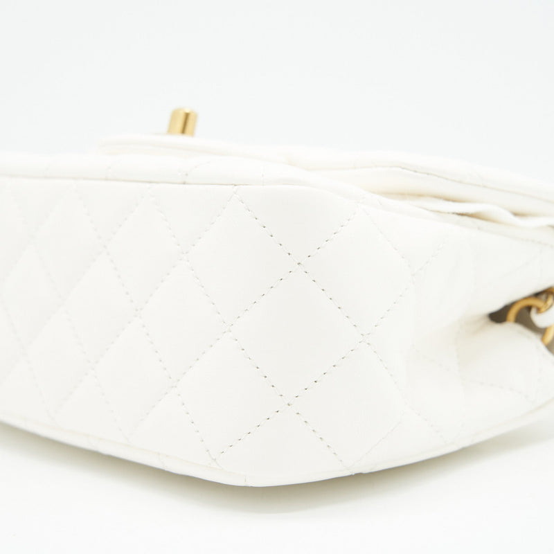 Chanel 21B Pearl Crush Square mini flap Bag Lambskin White GHW