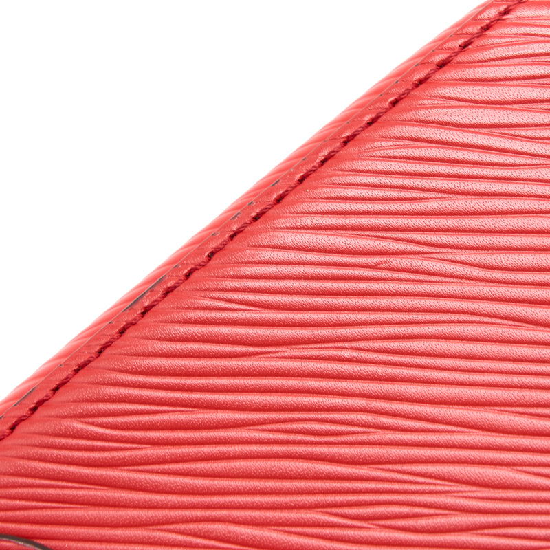 Louis Vuitton Twist MM Epi Red GHW