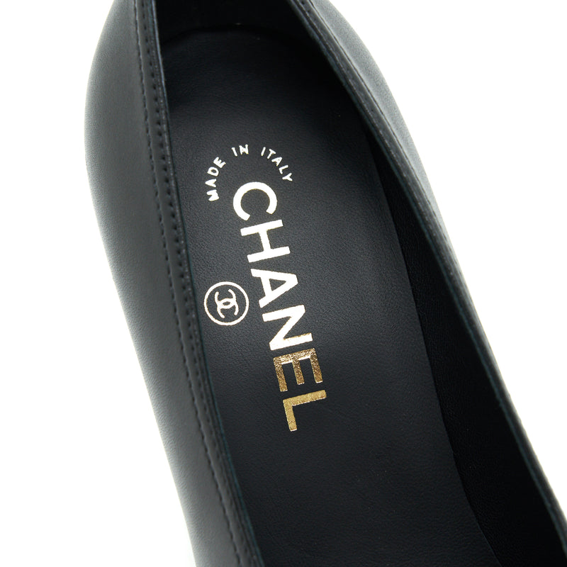 Chanel size38 pump Shoes black with Letter on heel