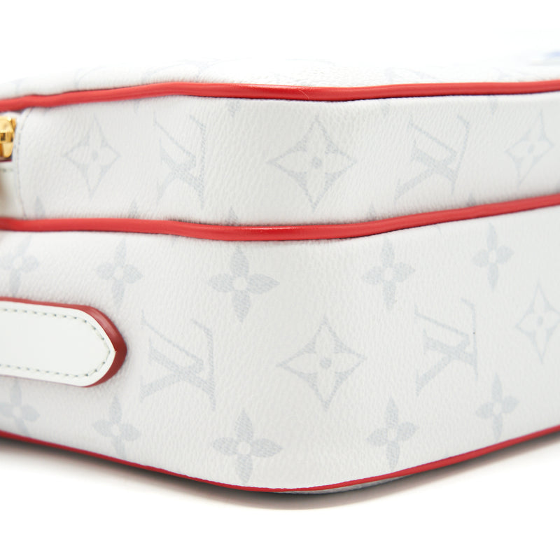 Leather bag Louis Vuitton X NBA White in Leather - 35596285
