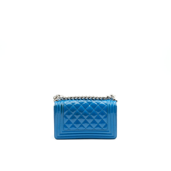 CHANEL SMALL LE BOY BAG IN PATENT LEATHER BLUE SHW