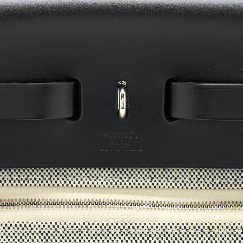 Hermes Herbag Zip 31 Pegase Bleu Indigo/ Ecru-Noir/ Noir SHW Stamp Y