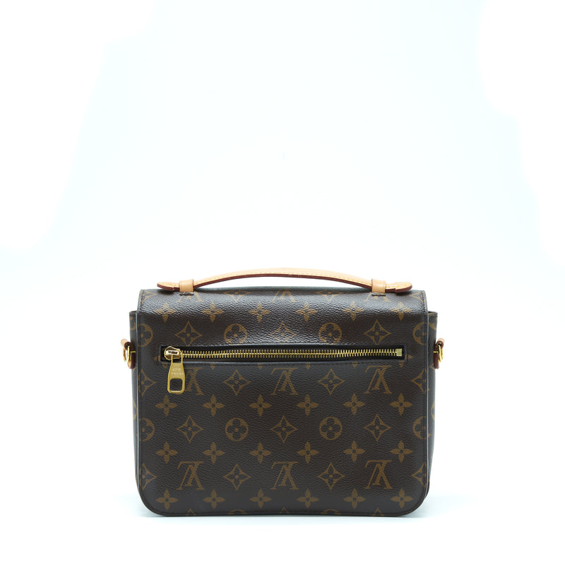 Louis Vuitton Pochette Métis Monogram Canvas GHW