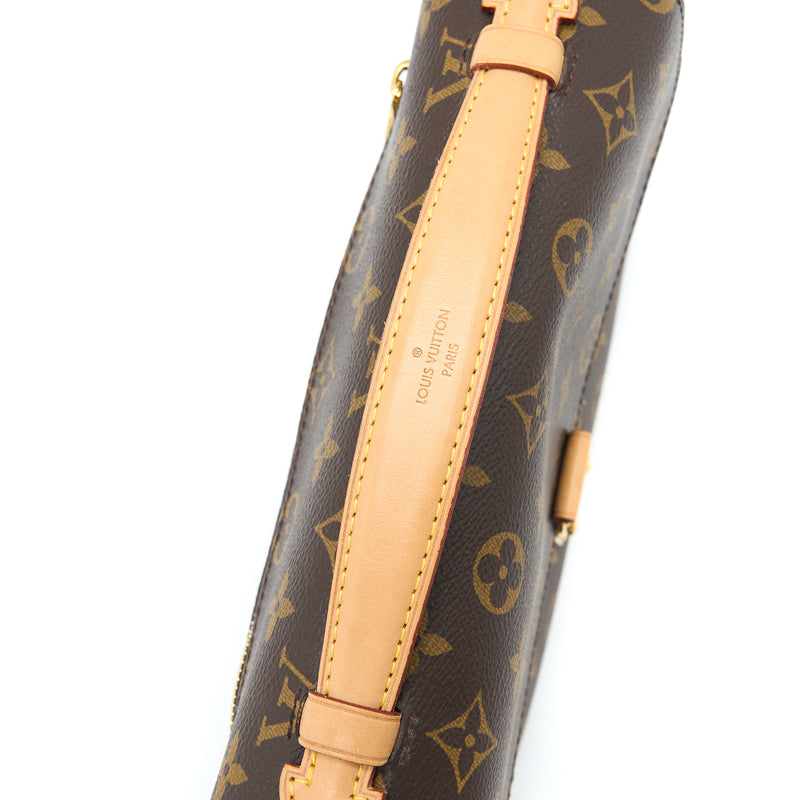 Louis Vuitton Pochette Métis Monogram Canvas GHW