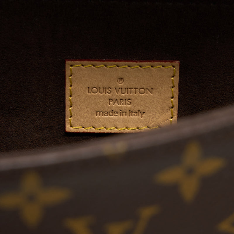 Louis Vuitton Pochette Métis Monogram Canvas GHW