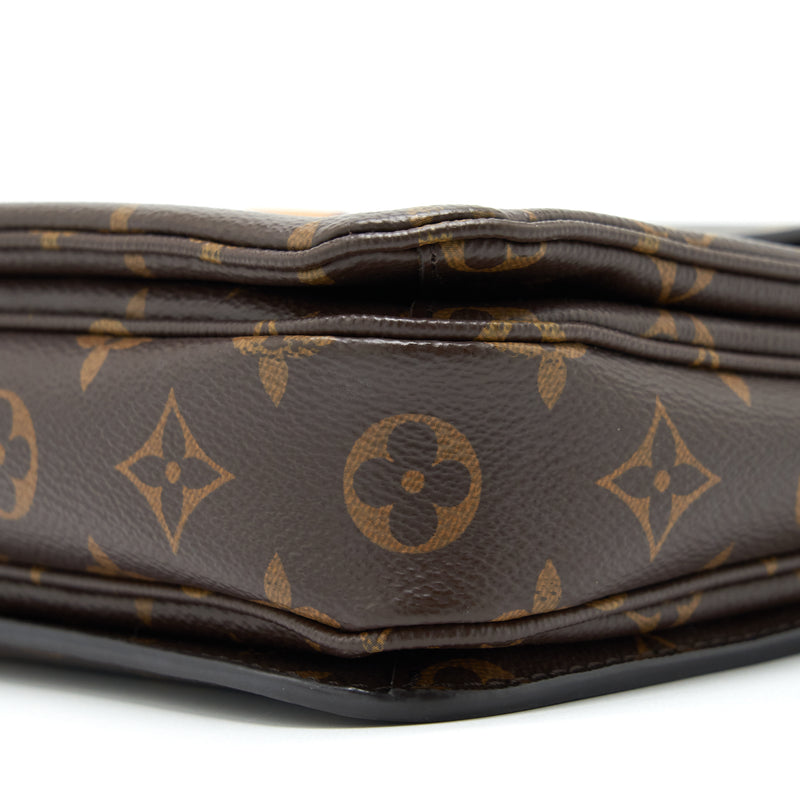 Louis Vuitton Pochette Métis Monogram Canvas GHW
