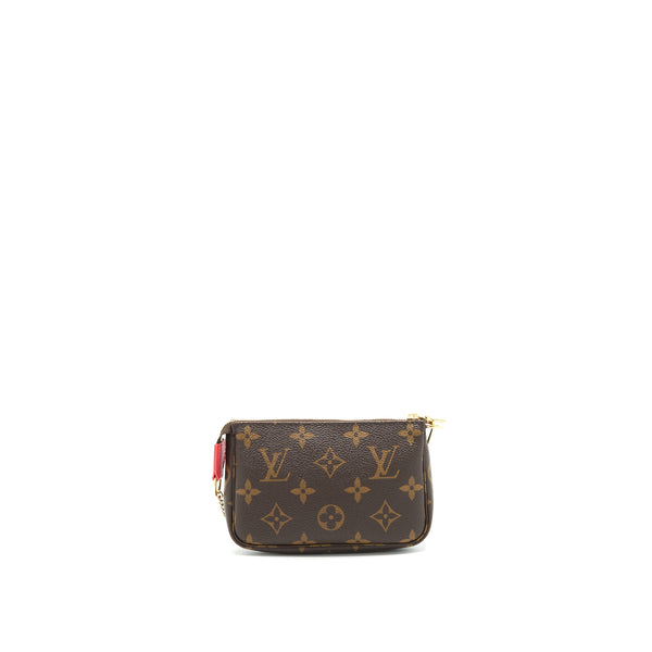 Louis Vuitton Mini Pochette London Christmas Animation 2021