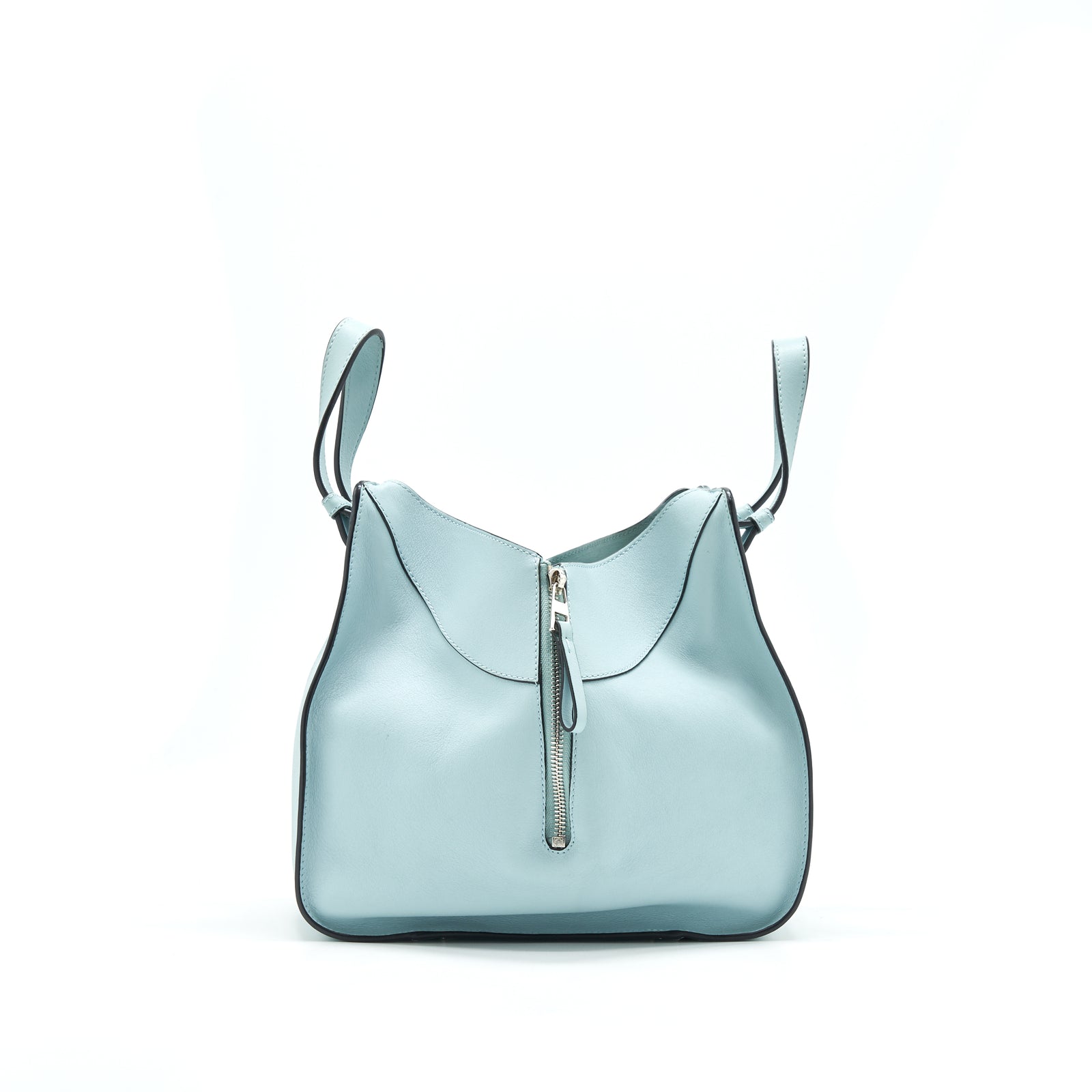 ショルダーバッグ・ポシェット LOEWE Medium Hammock Bag in Classic Calfskin in Aqua LOEWE Hammock Small Shoulder Bag Aqua