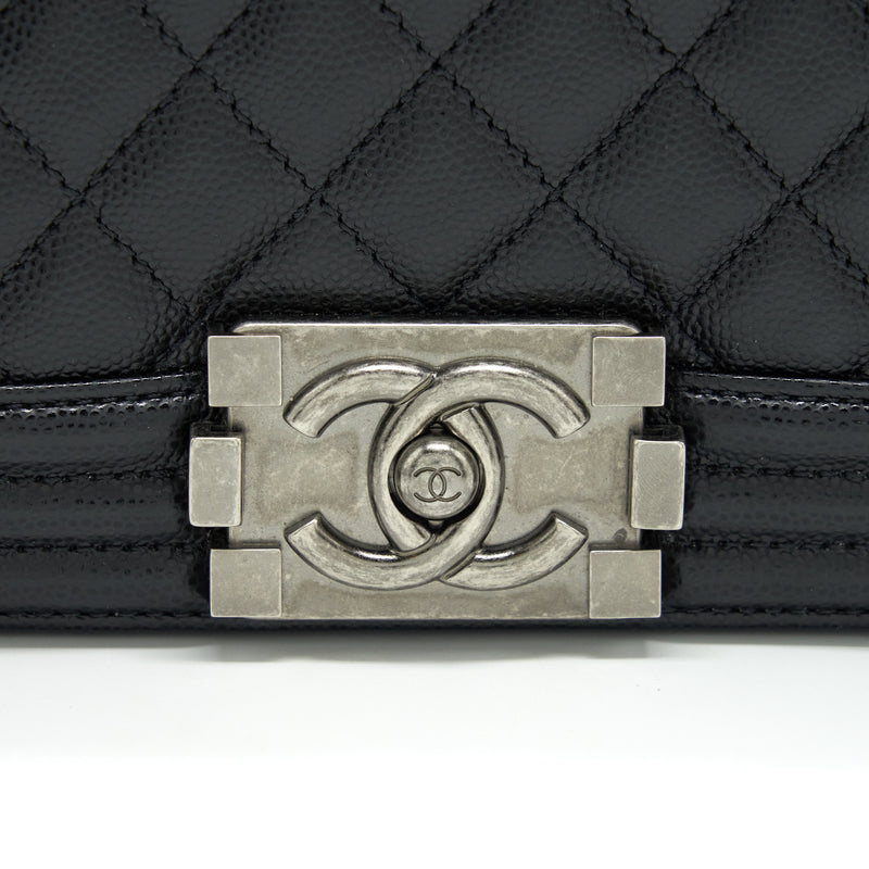 Chanel Leboy / Boy Bag Medium Caviar Black Ruthenium Sliver Hardware