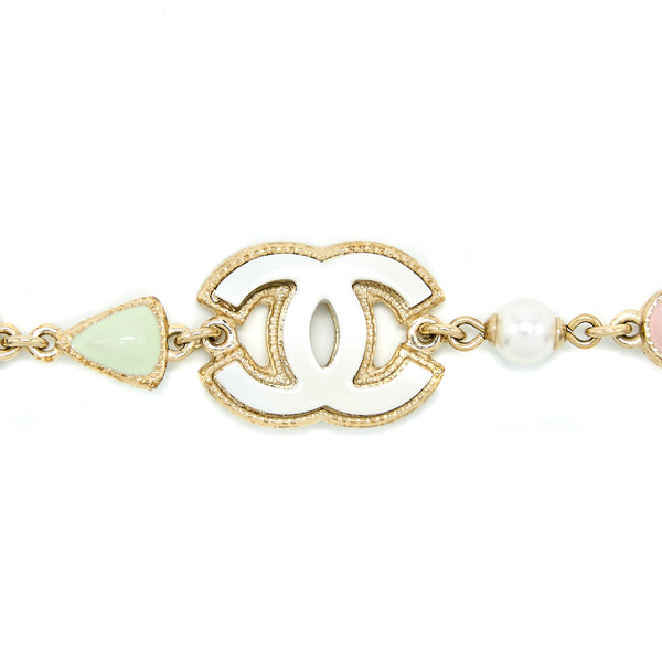 Chanel 19P CC Logo Bracelet Pearl/ Stud Light Gold Tone
