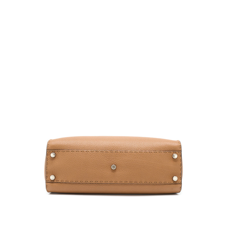 Fendi Medium Peekaboo Tote Bag Grained Calfskin Caramel SHW