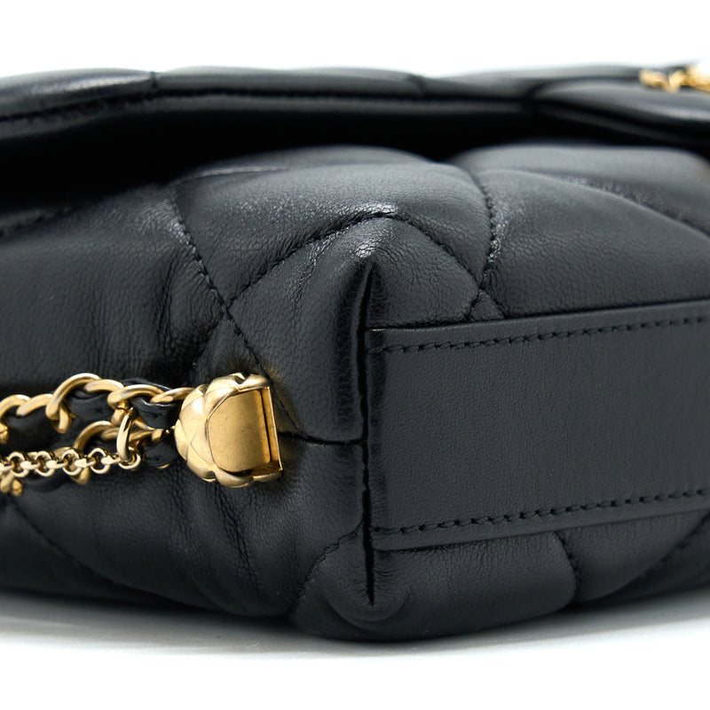 Chanel 21A Quilted Detailed Logo Flap Bag Lambskin Black GHW (Microchip)