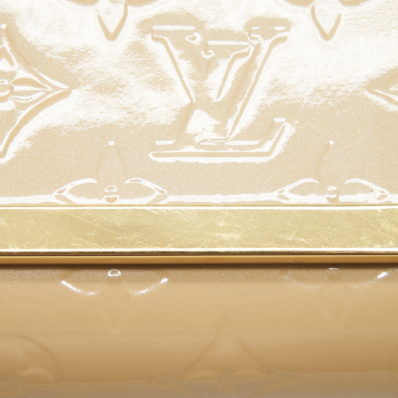 Louis Vuitton Vernis Ana Clutch Patent Leather Beige GHW