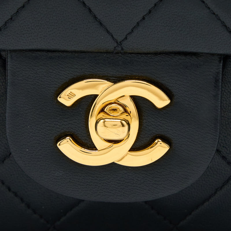 Chanel Vintage Flap Bag Lambskin Black GHW