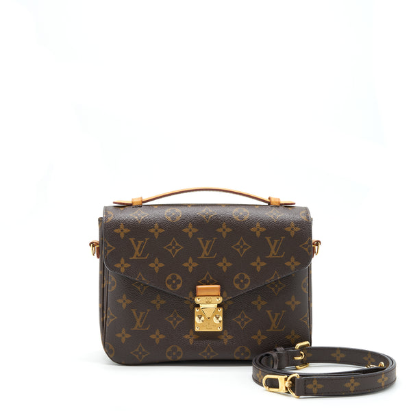 Louis Vuitton Pochette Métis Monogram Canvas Year 2015