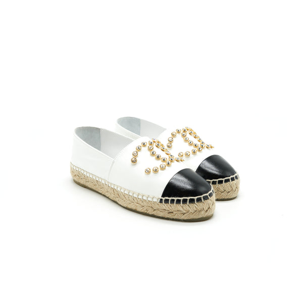 CHANEL White & Black Espadrilles Size35