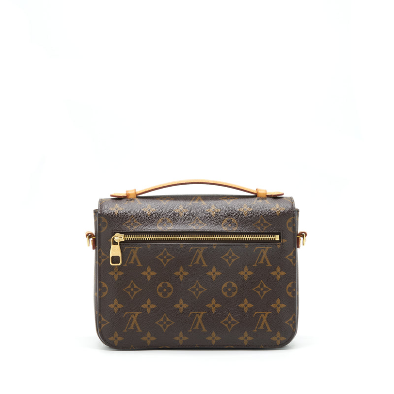 Louis Vuitton Pochette Métis Monogram Canvas Year 2015