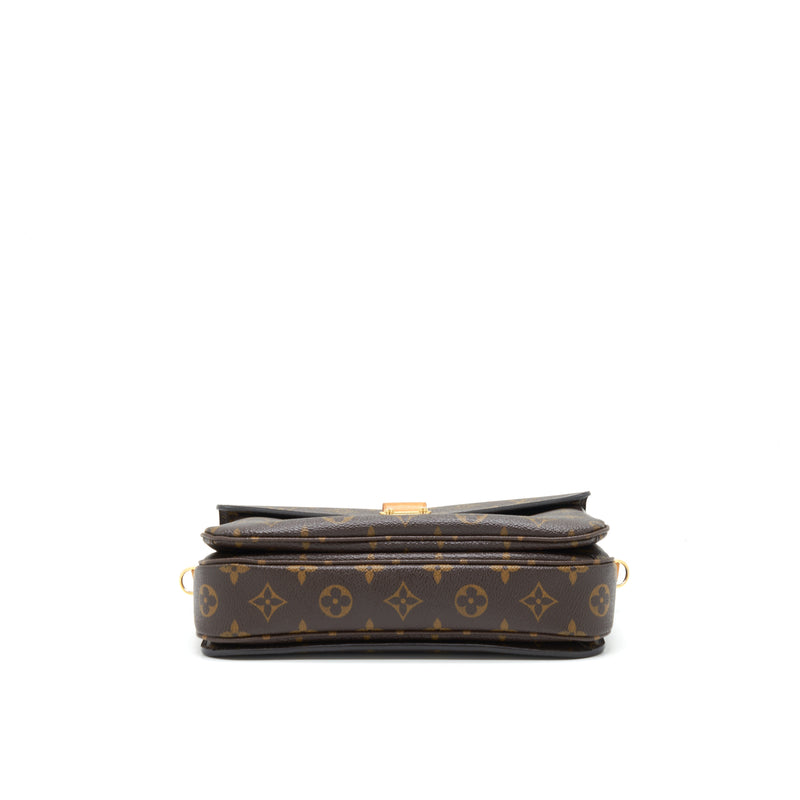 Louis Vuitton Pochette Métis Monogram Canvas Year 2015