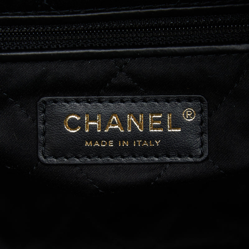 Chanel 22 Bag Medium Shiny Calfskin Black GHW (Microchip)