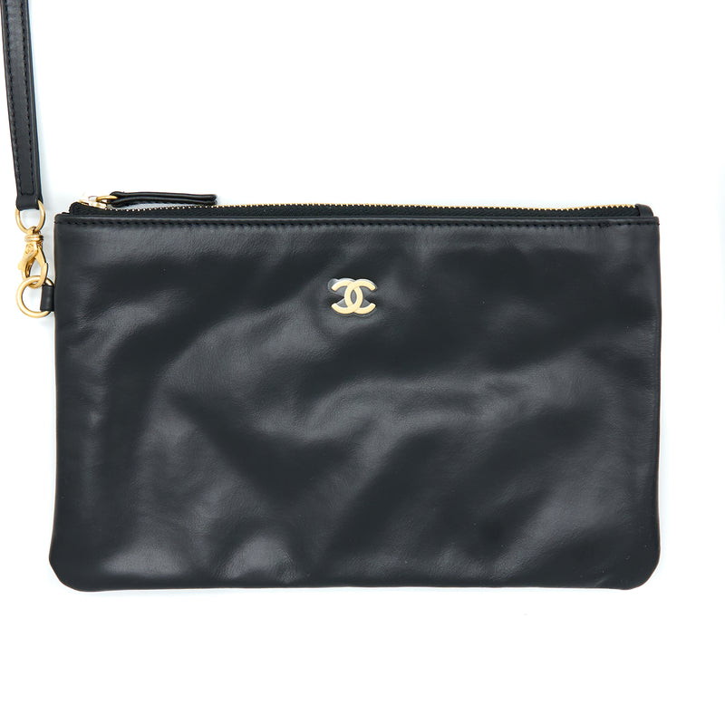 Chanel 22 Bag Medium Shiny Calfskin Black GHW (Microchip)