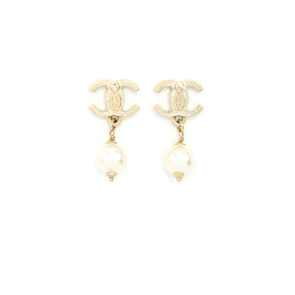 Chanel CC logo crystal with pearl drop earring LGHW