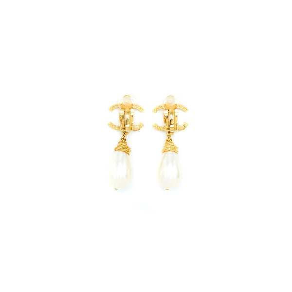 Chanel CC Logo Crystal With Pearl Drop Ear Clip Gold Tone