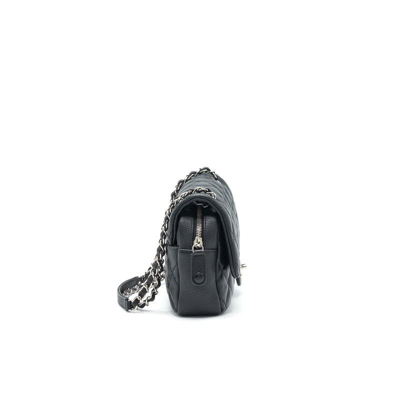 Chanel flap Bag with inner zipper caviar Black SHW