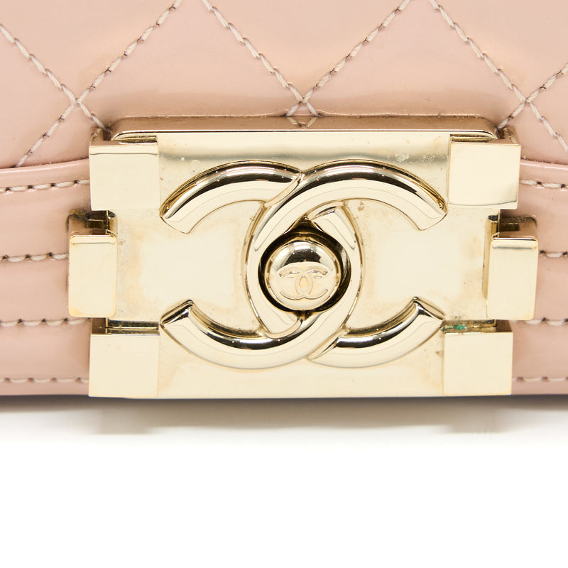 Chanel Small Boy Bag Patent Leather Light Pink LGHW