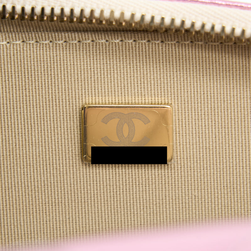 Chanel 21P Crossbody Flap Bag Lambskin Iridescent Pink LGHW(Microchip)