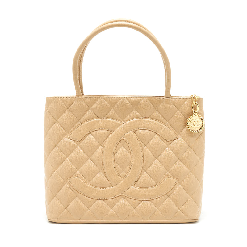 Chanel vintage 2024 medallion tote