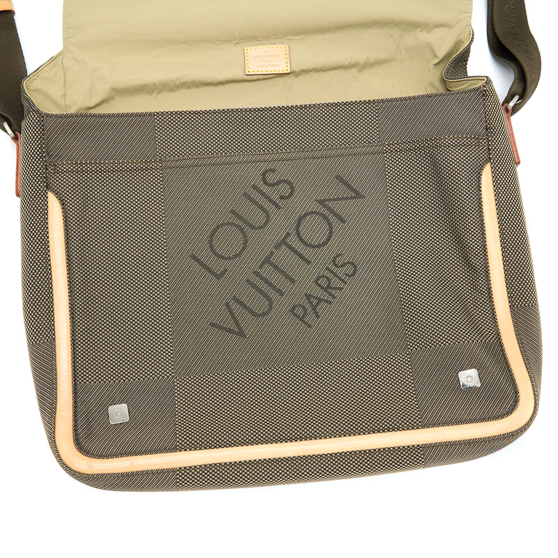Louis Vuitton Messenger Bag Fabric/Beige Leather Multicolour GHW