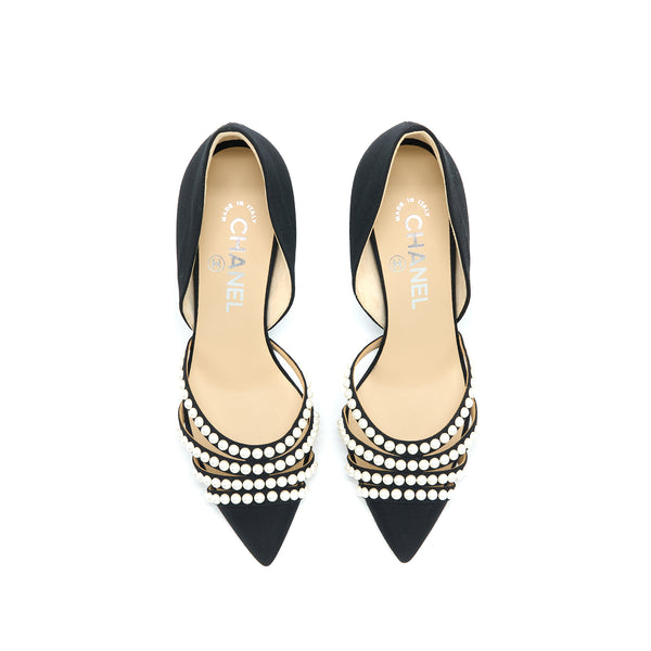 Chanel Size 36 Heels with Pearl Black/White