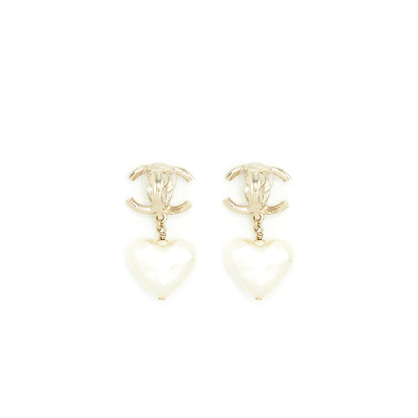 Chanel CC And Heart Earclips LGHW