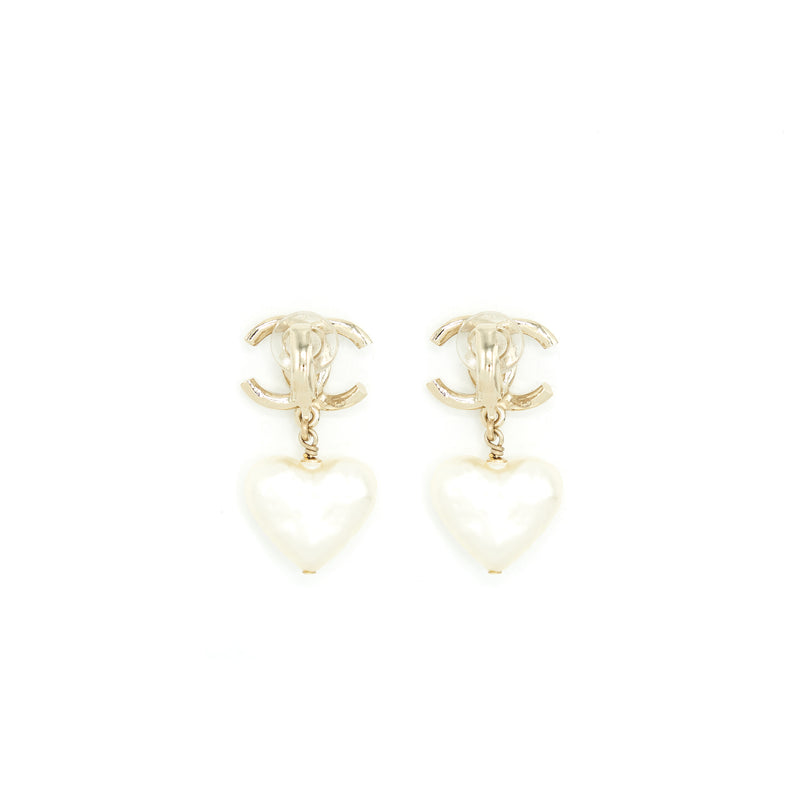 Chanel CC And Heart Earclips LGHW