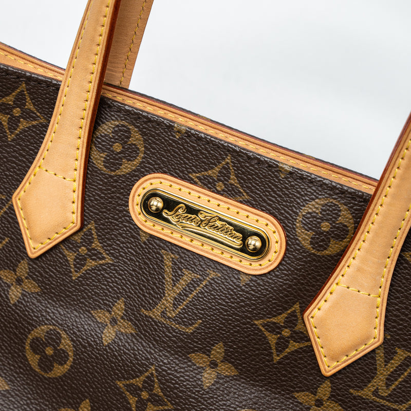 Louis Vuitton Wilshire MM Vernis Leather Tote Handbag