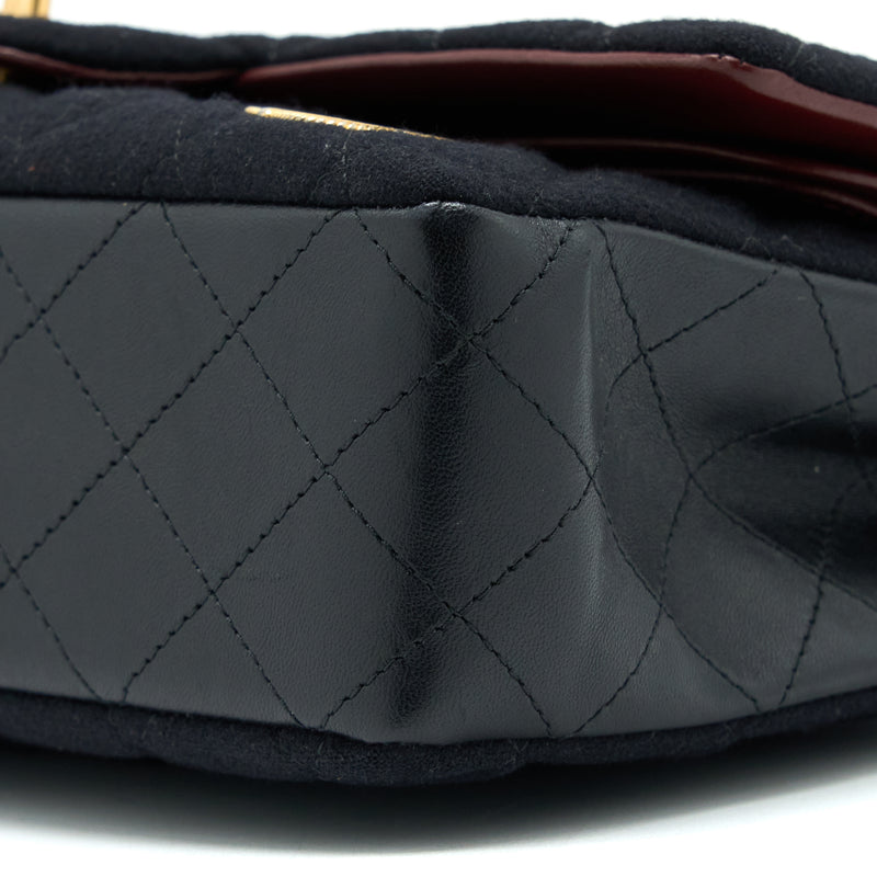 Chanel Medium Classic Double Flap Bag 2018 Metiers d’Art Paris-Hamburg Collection Wool GHW