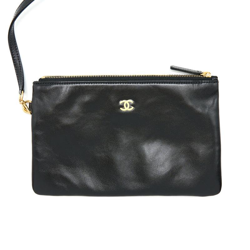 Chanel 22 Bag Medium Shiny Calfskin Black In Gold Letter GHW (Microchip)