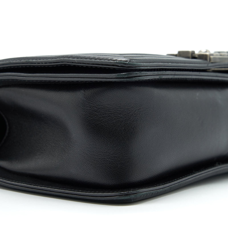 Chanel Medium Boy Bag Lambskin Black Ruthenium Sliver Hardware