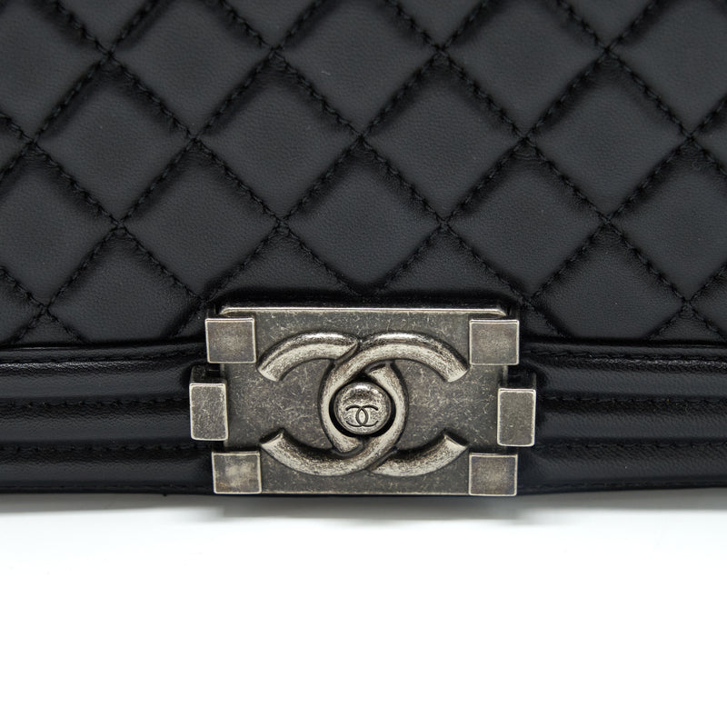 Chanel Medium Boy Bag Lambskin Black Ruthenium Sliver Hardware