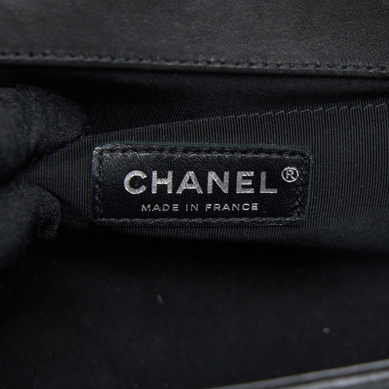 Chanel Medium Boy Bag Lambskin Black Ruthenium Sliver Hardware