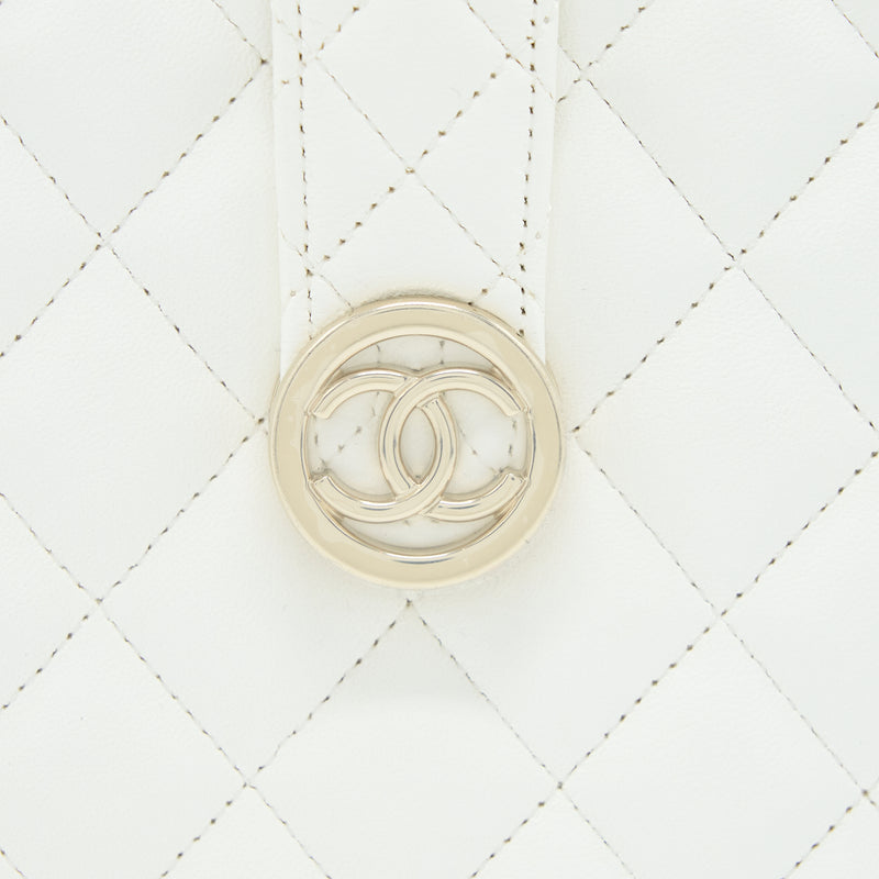 Chanel Quilted Clutch Bag Lambskin White LGHW