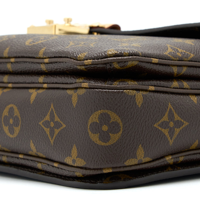Louis Vuitton Pochette Metis Monogram Canvas GHW