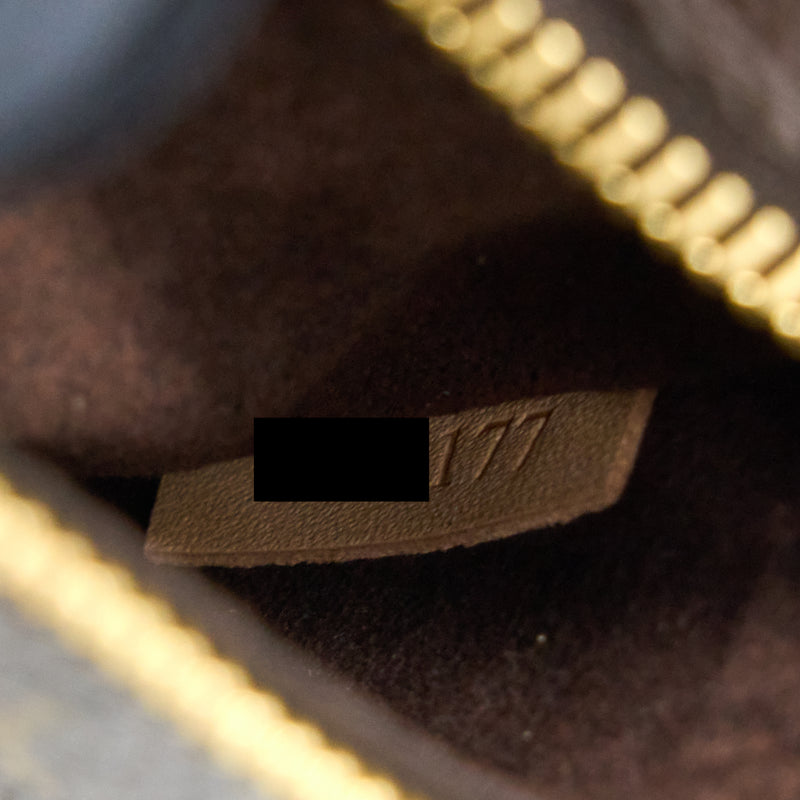 Louis Vuitton Pochette Metis Monogram Canvas GHW