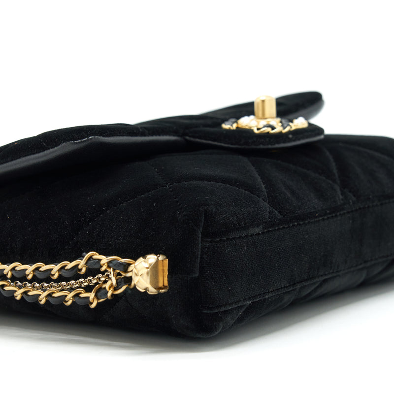 Chanel Flap Bag Leather Chain/Pearl Buckle Velvet Black GHW