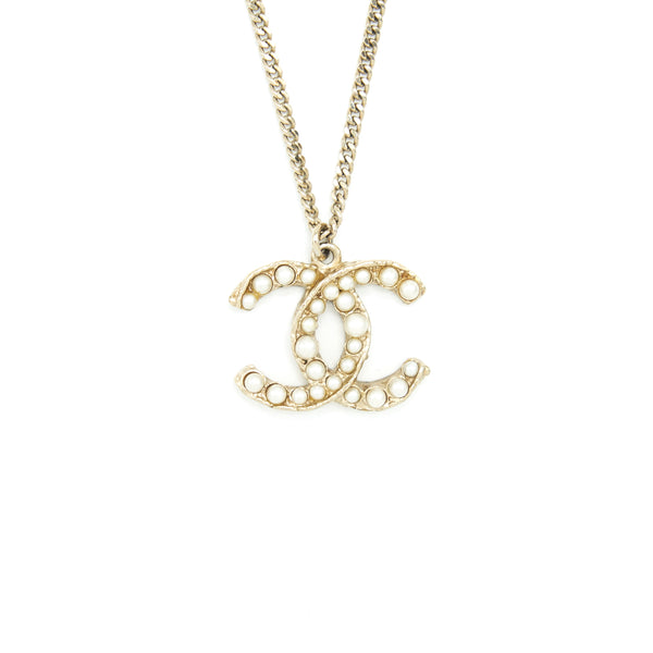 Chanel CC Logo Necklace Light Gold Tone With Pearl Design