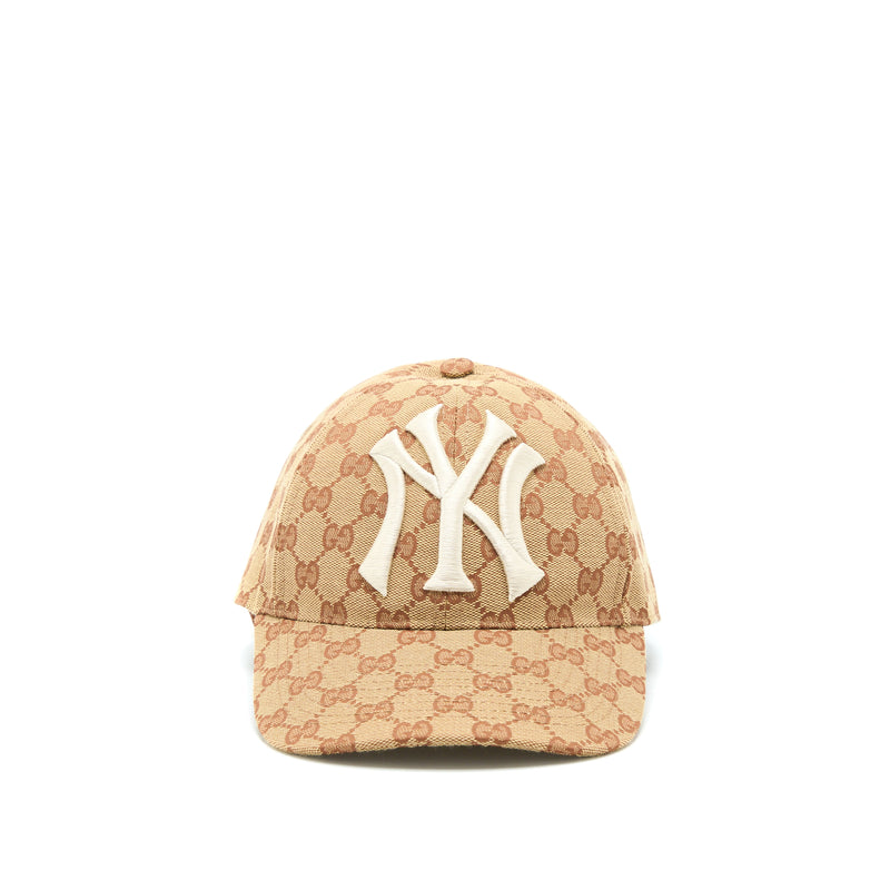 Gucci Monogram GG Baseball Cap with NY Yankees Patch in Supreme Canvas