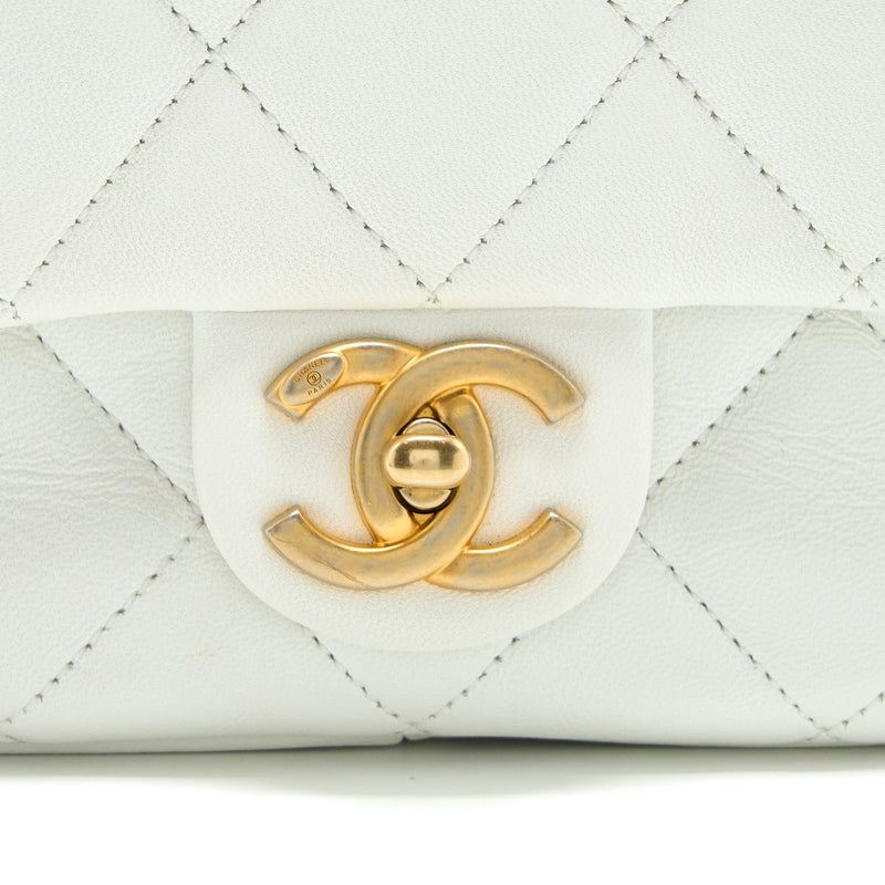 CHANEL, Bags, Chanel 22c Pearl Crush Mini Square White Lambskin