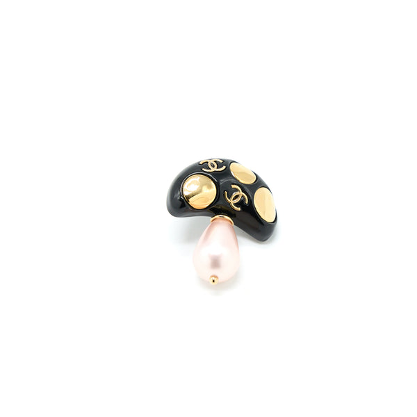 Chanel Mushroom Brooch Pearl Gold Tone